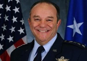 Новим верховним головнокомандувачем НАТО для Європи став генерал ВПС США Філіп Брідлав
