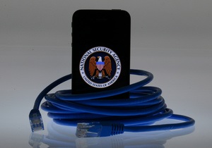 Новини США - The Guardian повідомляє про прослуховування спецслужбами США телефонів 35-ти світових лідерів