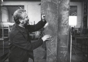 Умер легендарный британский скульптор Энтони Каро