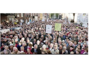 В Ірландії пенсіонери протестують проти скорочення допомоги