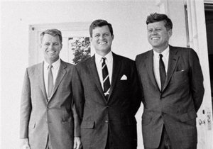 Кеннеди - мозг - Мозг Джона Кеннеди мог украсть его брат - The New York Post