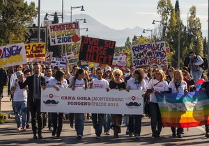 Гей-парад в столице Черногории обернулся беспорядками, задержаны 60 человек