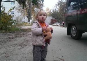 Милиционеры разыскали маму потерявшейся под Киевом девочки