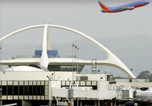 В аэропорту Лос-Анджелеса произошел очередной взрыв