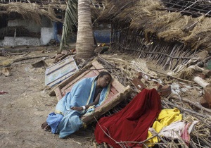 Тропическая депрессия в Индии угрожает наводнением обширным территориям - ураган файлин