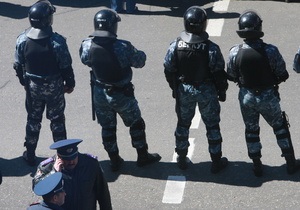 Новини Одеси - замінування - Міліція евакуювала 200 людей через повідомлення про мінування автовокзалу в Одесі