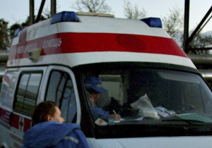 У Львівській області автобус з двома десятками дітей потрапив у ДТП, врізавшись в дерево