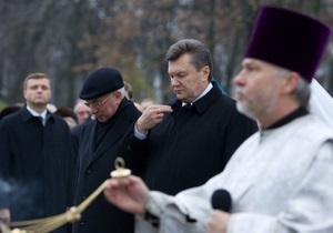 Юрій Левенець - Янукович - Янукович попрощався з Левенцем, якого називали головним політтехнологом Банкової