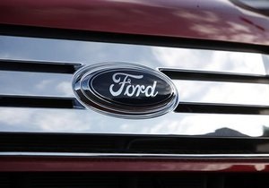 Ford - автомобілі - Американський автогігант навчить автомобілі об їжджати перешкоди