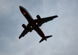 Шум от самолетов способствует инсультам