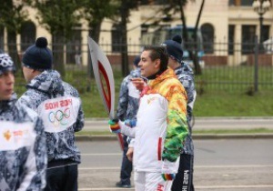 Олімпійський вогонь у Москві погас чотири рази за три дні