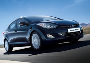 Elantra - Hyundai готує нову версію однієї зі своїх популярних моделей