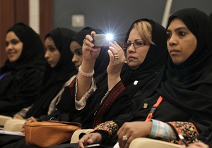 Саудовская Аравия - права женщин - Саудовским женщинам разрешили работать адвокатами