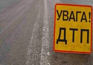 В Одеській області фургон врізався у два автобуси