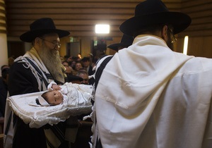 Древняя традиция. Израиль призвал ПАСЕ немедленно отменить резолюцию против обрезания