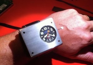 Cesium 133 - Названа ціна першого у світі наручного атомного годинника