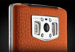 Vertu анонсувала люксовий смартфон на Android за п ять тисяч євро