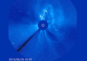 Сонце - магнітна буря - Плазмова  гусениця , що відірвалася від Сонця, викликала магнітну бурю на Землі