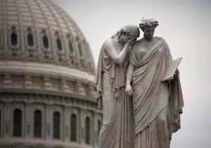 Бюджетный кризис в США: Обама отменяет визиты, ветераны Второй мировой войны  штурмуют  закрытый мемориал в Вашингтоне