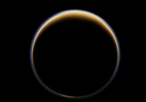 Новости науки - Кассини - Сатурн - NASA: Кассини обнаружил на спутнике Сатурна сырье для производства пластмассы