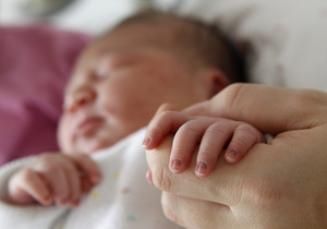 Не тільки немовлята. Українці ламають стереотипи у сфері всиновлення