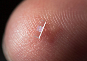 Американські фізики створили мініатюрний лазерний прискорювач
