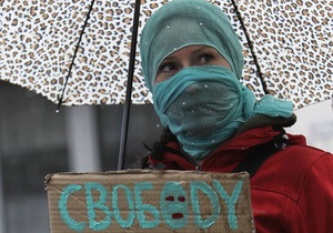 Pussy Riot - Голодающей Толоконниковой начали делать внутривенные вливания. Адвокаты пожаловались в ООН