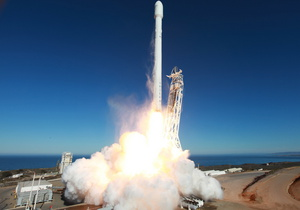 Модифікований Falcon 9 вивів на орбіту відразу шість супутників