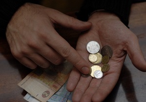 Опитування: В Україні доходи майже половини викладачів вишів нижчі за середню зарплату