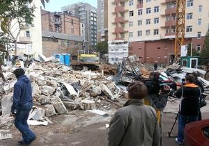 У центрі Києва місцеві жителі перекрили вулицю Жилянську - активіст