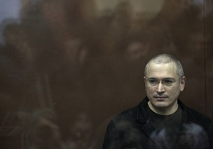 Михаил Ходорковский поддержал осужденных участниц Pussy Riot