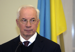 Азаров оголосив, що Україна вже почала роботу з МС за запропонованою Януковичем формулою