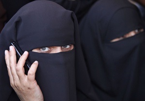 У Саудівській Аравії поліція зайнялася затриманням жінок-водіїв