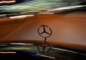Мелкий ремонт пяти правительственных Mercedes обойдется бюджету в 600 тысяч гривен - НГ