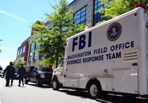 Колишній співробітник ФБР зізнався у передачі секретних даних відомому інформагентству