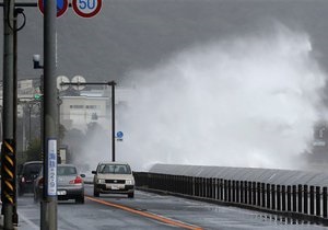 У Китаї у зв язку з наближенням урагану Усаги оголошено  червоний  рівень небезпеки