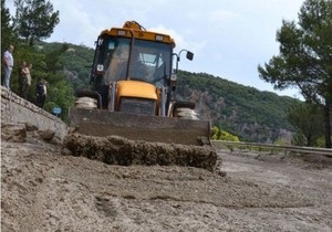 В Крыму под Симеизом сошел селевой поток