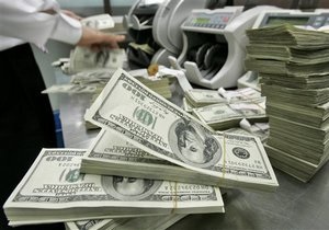 Межбанковский курс доллара сегодня вновь вырос