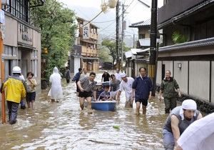 Новини Японії - тайфун - Через тайфун у Японії евакуюють 500 тисяч домогосподарств. Шторм рухається на Камчатку