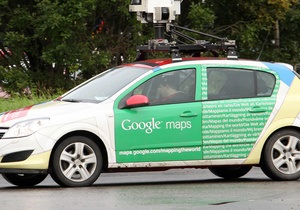 В Индонезии автомобиль от Google Street View за день трижды попал в аварию