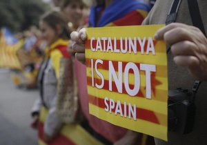 Іспанія - Каталонія - акція - живий ланцюг