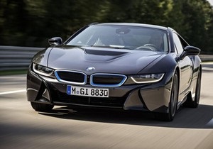 2,5 литра на  сотню  и 4,4 секунды до 100 км/час. BMW представила революционный суперкар i8
