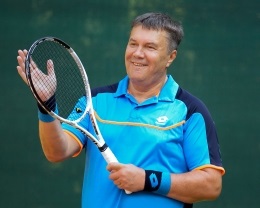 Любит играть рваным ритмом: коллеги Президента рассказали о Януковиче-теннисисте