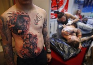 Британські вчені назвали типи татуювань, які заважають знайти роботу