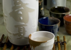 Новини Японії - саке - У Японії вперше за 19 років подорожчає саке