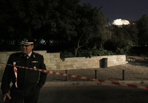 В доме греческого прокурора взорвался конверт с бомбой