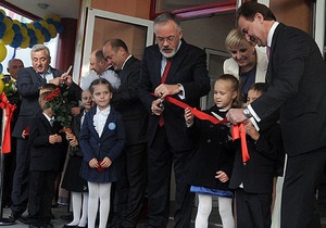 До нового навчального року в столиці відкрили гімназію Київська Русь