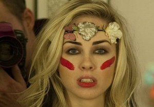 Милиция - активистки - Новости Украины - Femen - В МВД сообщили, что не собираются выдвигать обвинения против активисток FEMEN