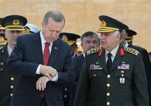 Війна у Сирії - турецькі війська в Сирії: Влада Туреччини наполягає на якнайшвидшому вторгненні до Сирії
