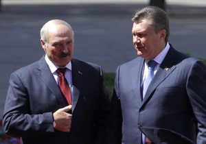 Янукович - Лукашенко - Янукович привітав Лукашенка з днем народження